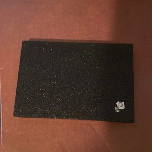 COPY - Never used makeup palette